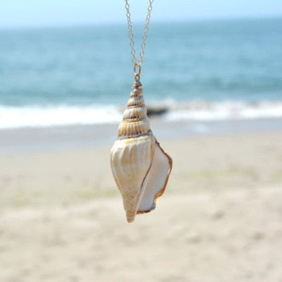 Large Conch Shell Pendant Necklace